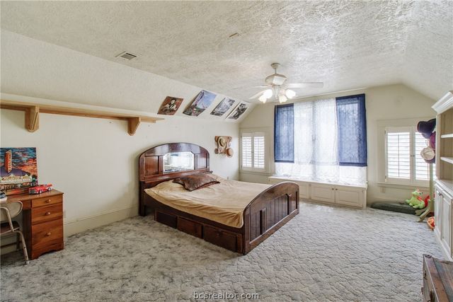 106 South Logan Avenue, Bryan, TX 77803