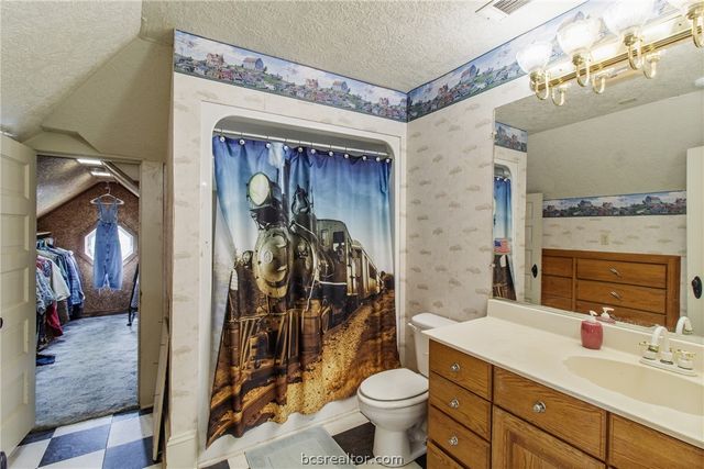 106 South Logan Avenue, Bryan, TX 77803