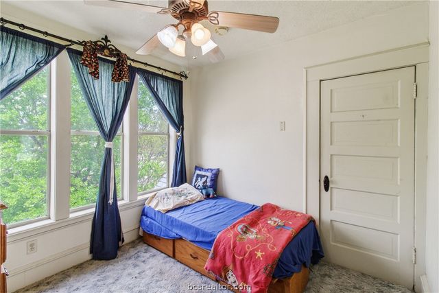 106 South Logan Avenue, Bryan, TX 77803