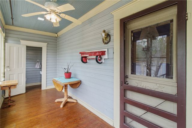 106 South Logan Avenue, Bryan, TX 77803