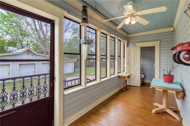 106 South Logan Avenue, Bryan, TX 77803