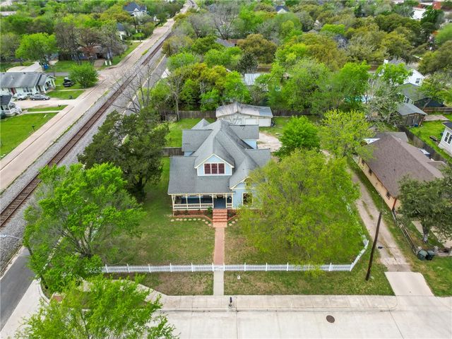 106 South Logan Avenue, Bryan, TX 77803