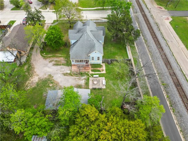 106 South Logan Avenue, Bryan, TX 77803