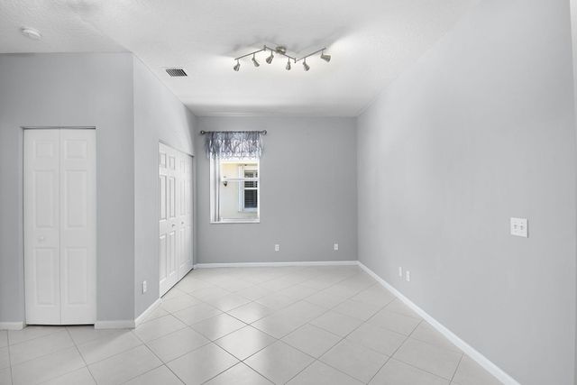 6785 SE Warwick Lane, Stuart, FL 34997