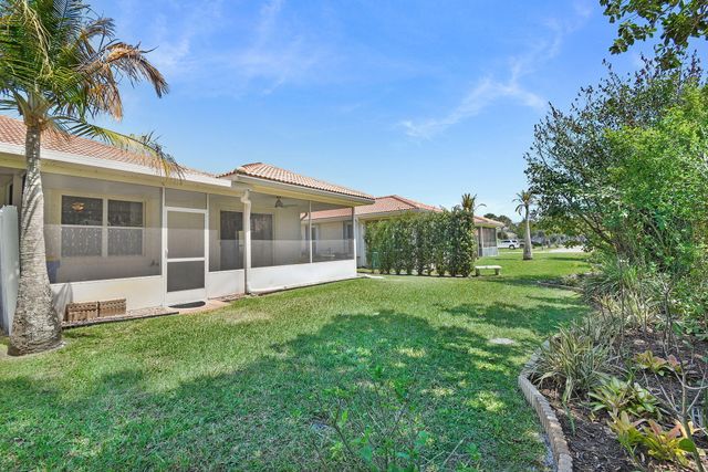 6785 SE Warwick Lane, Stuart, FL 34997