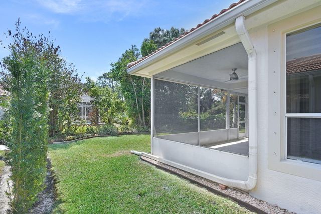 6785 SE Warwick Lane, Stuart, FL 34997