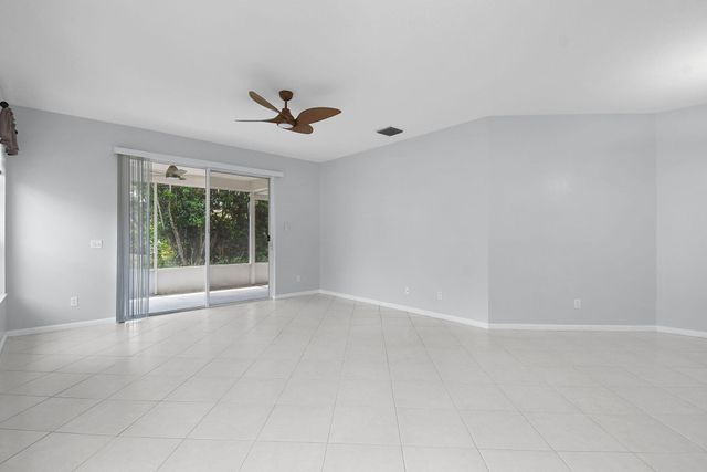 6785 SE Warwick Lane, Stuart, FL 34997