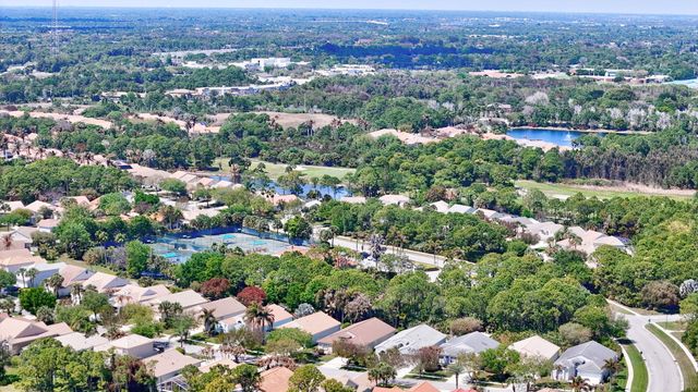 6785 SE Warwick Lane, Stuart, FL 34997