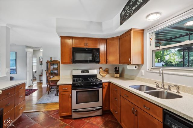 7733 E 75th Street, Indianapolis, IN 46256