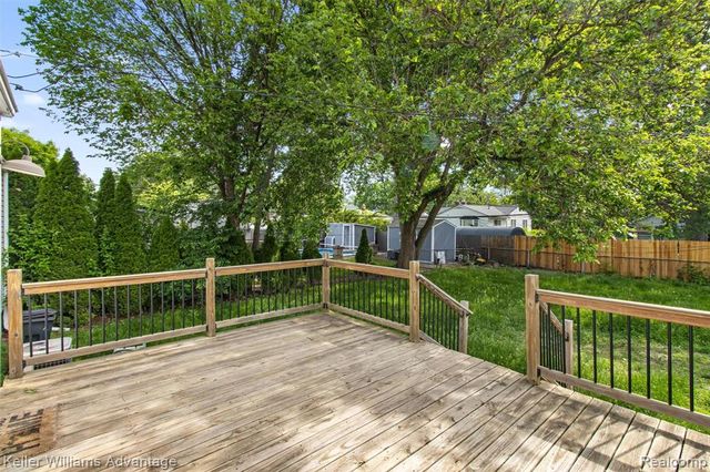 617 S Edgeworth Avenue, Royal Oak, MI 48067