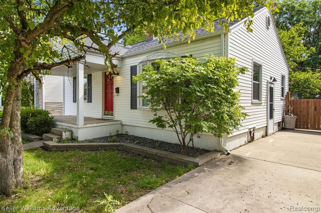 617 S Edgeworth Avenue, Royal Oak, MI 48067