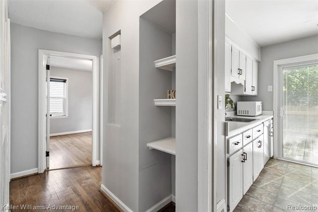 617 S Edgeworth Avenue, Royal Oak, MI 48067