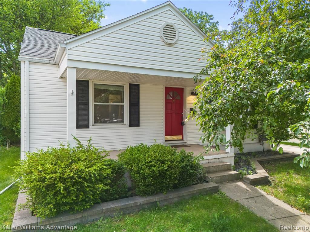 617 S Edgeworth Avenue, Royal Oak, MI 48067