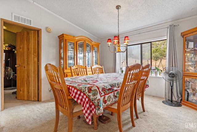 24701 Chimanimani Court, Tehachapi, CA 93561