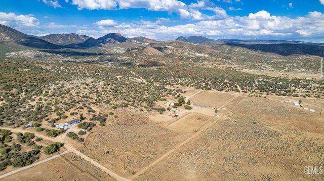 24701 Chimanimani Court, Tehachapi, CA 93561
