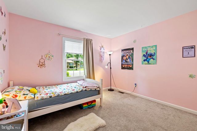 6024 BATTLEFIELD GREEN DR, Fredericksburg, VA 22407