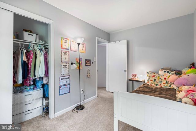 6024 BATTLEFIELD GREEN DR, Fredericksburg, VA 22407