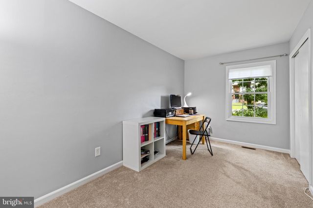 6024 BATTLEFIELD GREEN DR, Fredericksburg, VA 22407