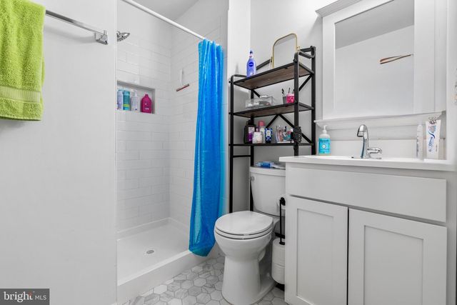6024 BATTLEFIELD GREEN DR, Fredericksburg, VA 22407
