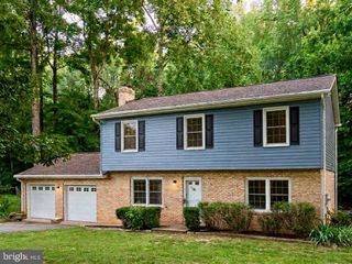 6024 BATTLEFIELD GREEN DR, Fredericksburg, VA 22407