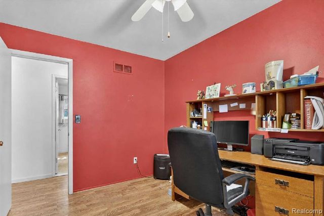 27241 Evelyn Avenue, Trenton, MI 48183