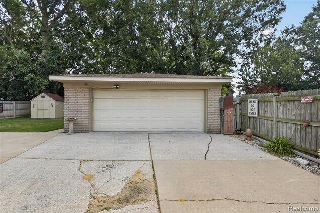 27241 Evelyn Avenue, Trenton, MI 48183