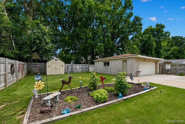 27241 Evelyn Avenue, Trenton, MI 48183