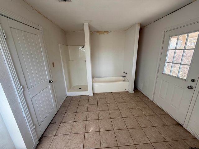 1200 CR 3406, Jacksonville, TX 75766