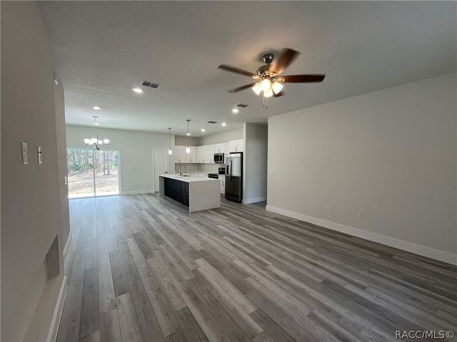 11054 N Academy Drive, Dunnellon, FL 34434