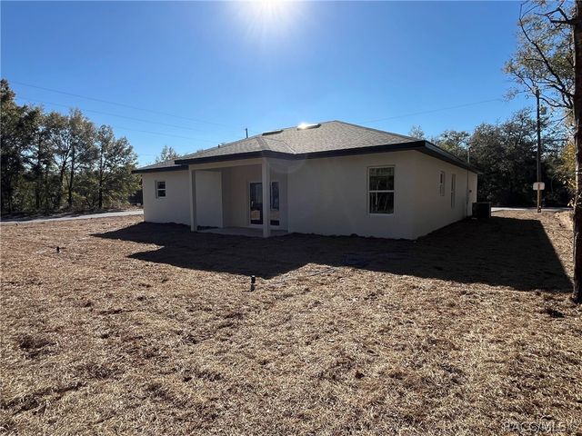 11054 N Academy Drive, Dunnellon, FL 34434
