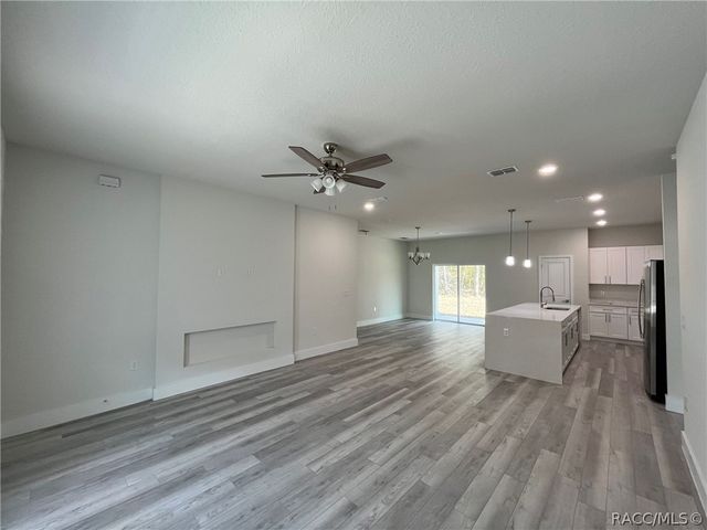 11054 N Academy Drive, Dunnellon, FL 34434