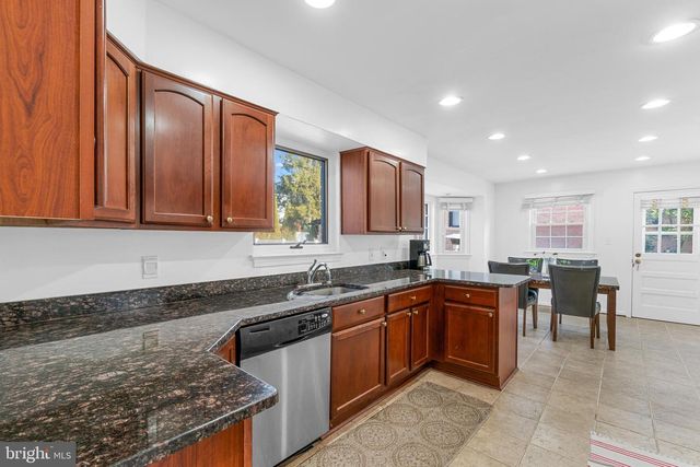 5517 HUNTINGTON PKWY, Bethesda, MD 20814