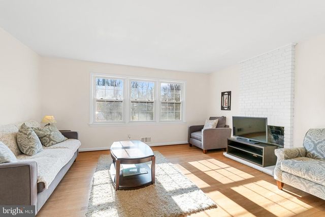 5517 HUNTINGTON PKWY, Bethesda, MD 20814