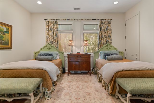 139 Point Lane, St Simons Island, GA 31522