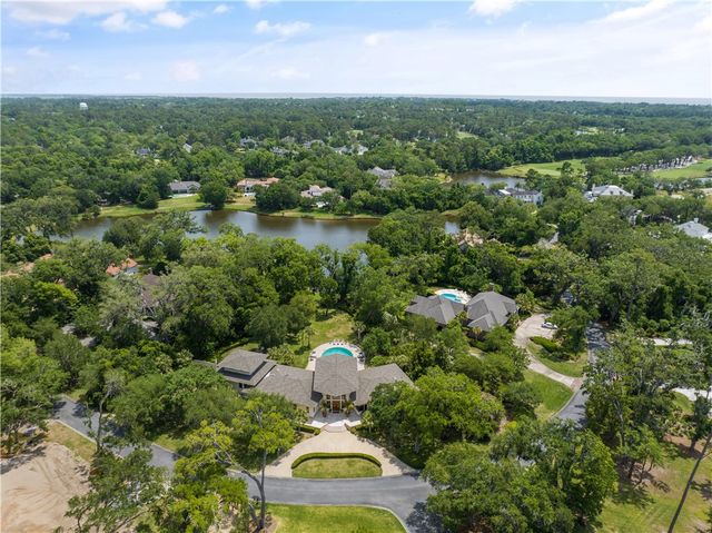 139 Point Lane, St Simons Island, GA 31522