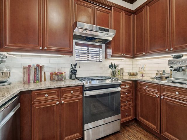 1018 Pavillion Street, Dallas, TX 75204