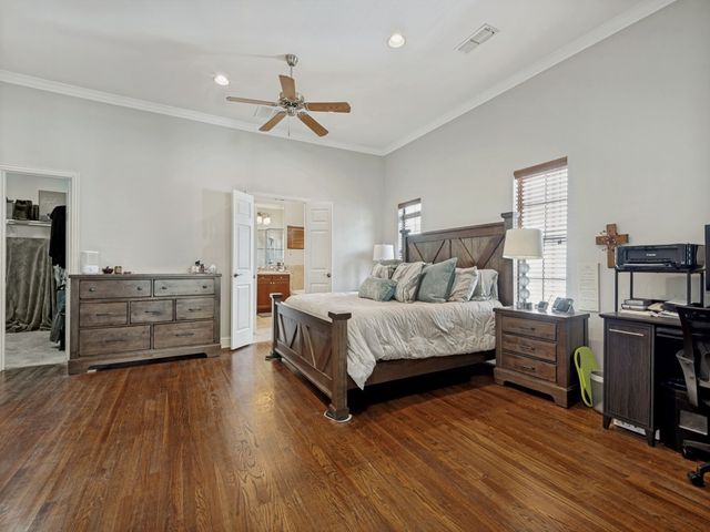 1018 Pavillion Street, Dallas, TX 75204