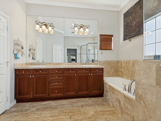 1018 Pavillion Street, Dallas, TX 75204