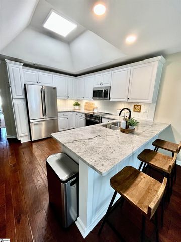 136 Pelham Springs Place, Greenville, SC 29615
