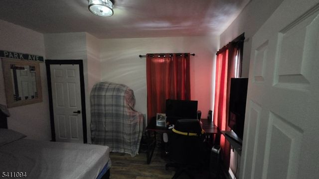 32 Emmet St, Newark City, NJ 07114