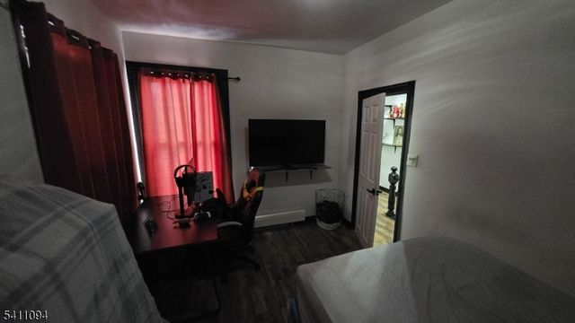 32 Emmet St, Newark City, NJ 07114