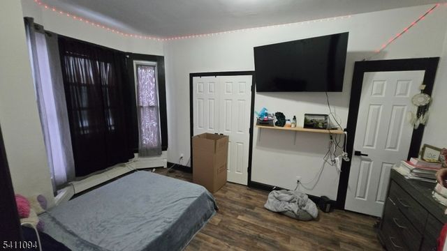 32 Emmet St, Newark City, NJ 07114