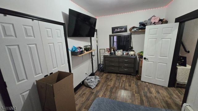 32 Emmet St, Newark City, NJ 07114