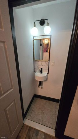 32 Emmet St, Newark City, NJ 07114