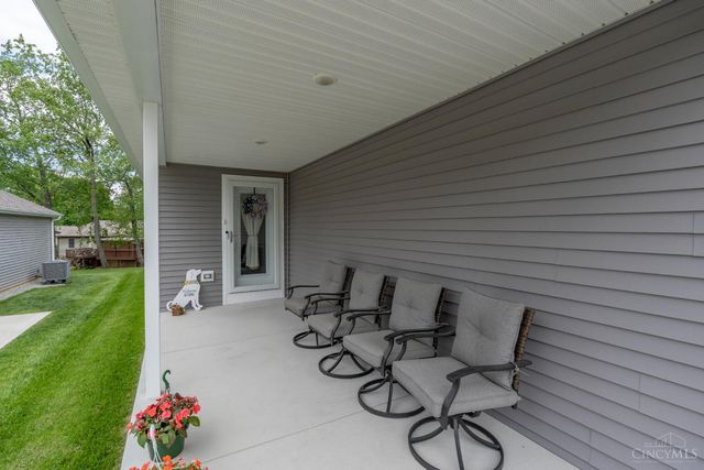 124 Springlake Avenue, Hillsboro, OH 45133