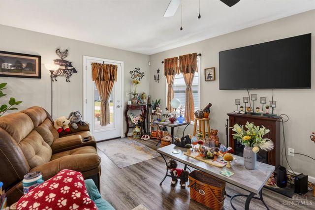 124 Springlake Avenue, Hillsboro, OH 45133