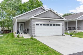 124 Springlake Avenue, Hillsboro, OH 45133