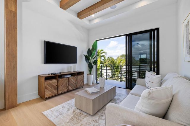 101 NW 17th Street, Delray Beach, FL 33444