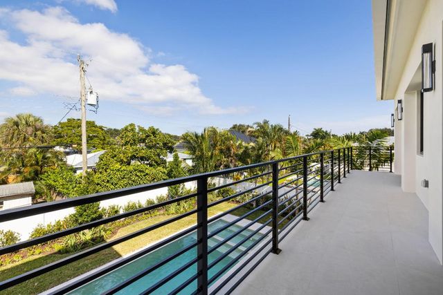 101 NW 17th Street, Delray Beach, FL 33444