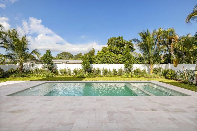 101 NW 17th Street, Delray Beach, FL 33444